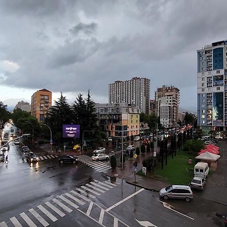 באטומי Elit Apartments מראה חיצוני תמונה